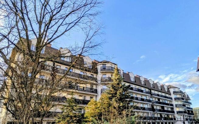 Dwupoziomowe mieszkanie w Markach