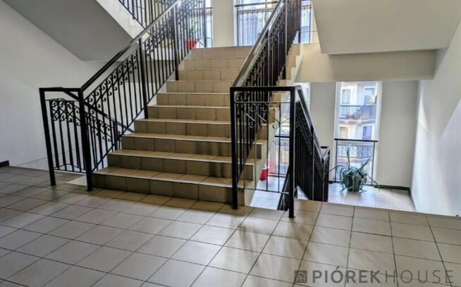 Dwupoziomowe mieszkanie w Markach