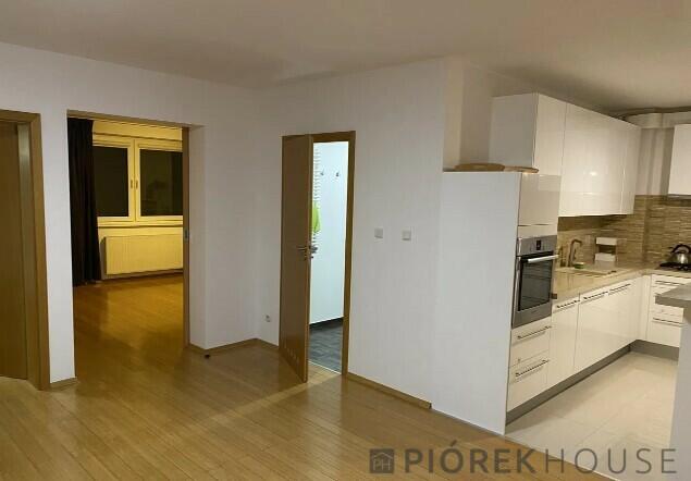 Dwupoziomowe mieszkanie w Markach