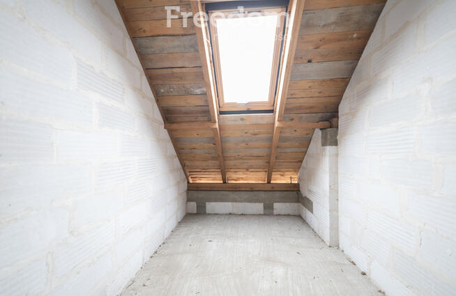 Dom w stanie surowym zamkniętym, Księży Dwór