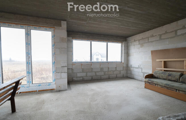 Dom w stanie surowym zamkniętym, Księży Dwór