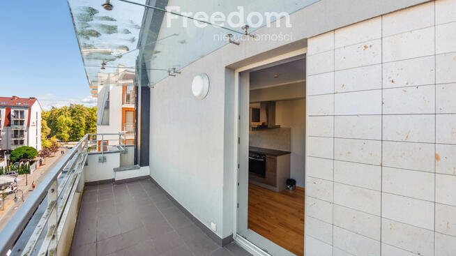 8 osobowy Apartament Spa, Garaż, Promenada, Morze.