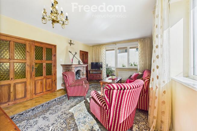 Dom jednorodzinny z budynkiem gospodarczym Morąg