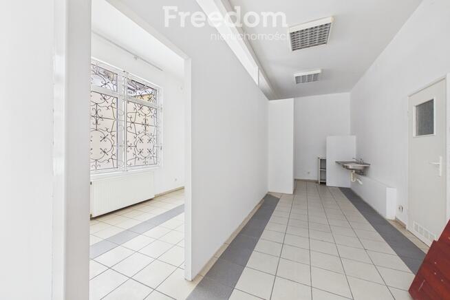 Obiekt w postaci lokalu na parterze i mieszkania