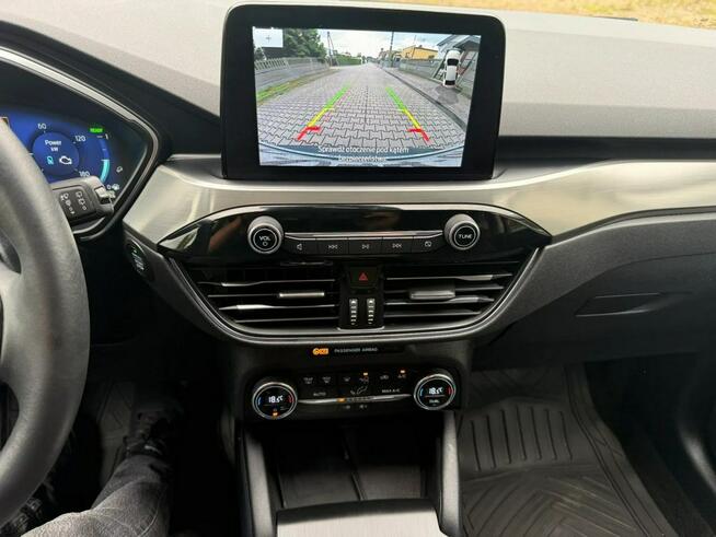 Ford Kuga opłacony hybryda zadbany