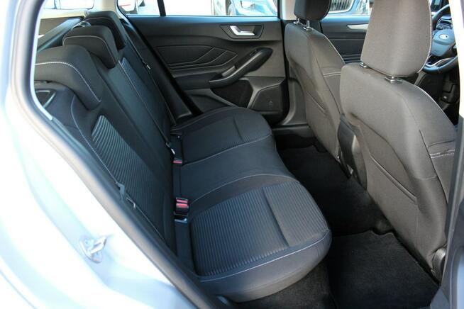 Ford Focus Titanium SalonPL FV23% 125KM Navi LED Tempomat Asystent Pasa Gwarancja