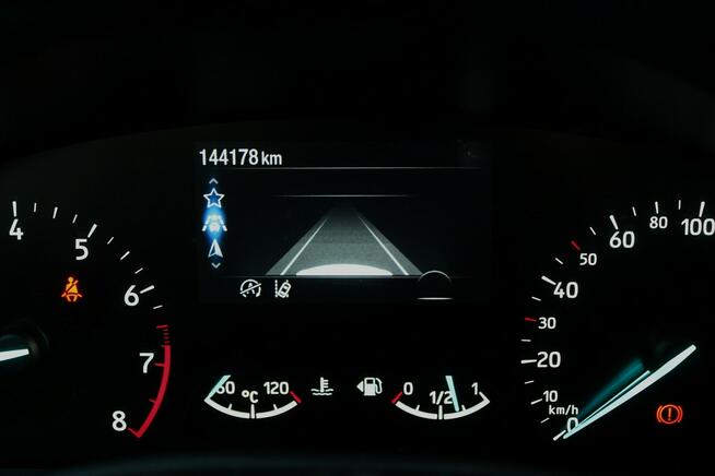 Ford Focus Titanium SalonPL FV23% 125KM Navi LED Tempomat Asystent Pasa Gwarancja