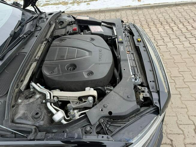 Volvo V60 Cross Country Pro*Bowers&Wilkins*Panorama*AWD*Kamera360*VirtualCocpit*FullLed*HeadUP