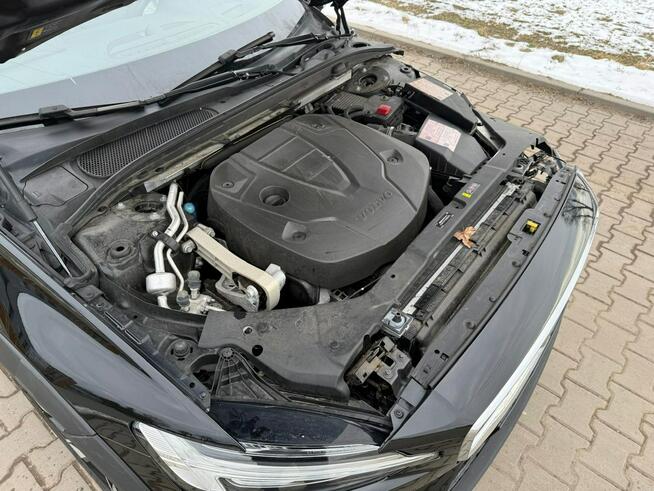 Volvo V60 Cross Country Pro*Bowers&Wilkins*Panorama*AWD*Kamera360*VirtualCocpit*FullLed*HeadUP