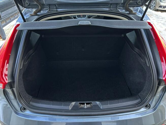 Volvo V40 1.6 benzyna YOU 120KM BIXENON pdc BEZWYPADEK 2015