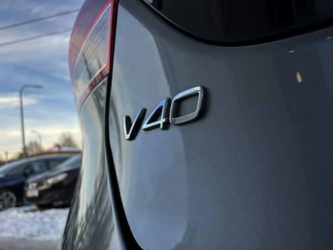 Volvo V40 1.6 benzyna YOU 120KM BIXENON pdc BEZWYPADEK 2015