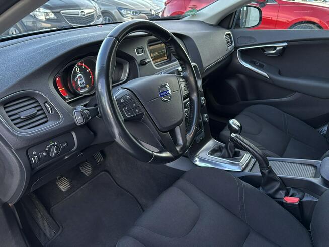 Volvo V40 1.6 benzyna YOU 120KM BIXENON pdc BEZWYPADEK 2015