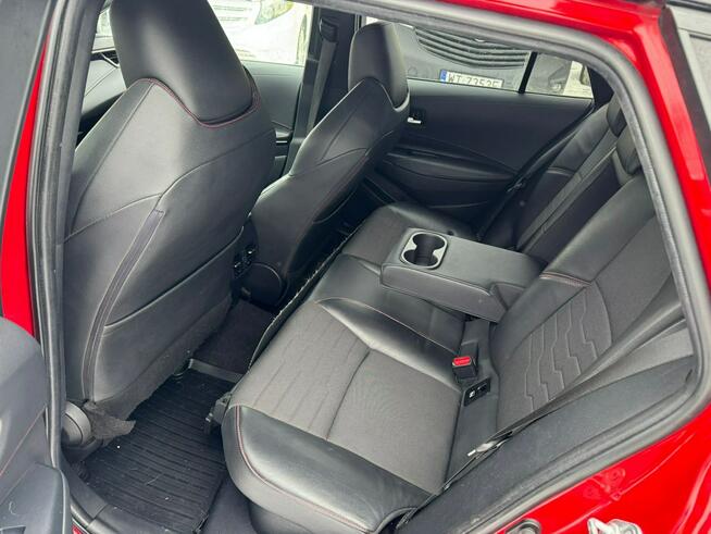 Toyota Corolla 1.8 HSD SELECTION PDC 360 stopni Distronic Podgrzewane Fotele