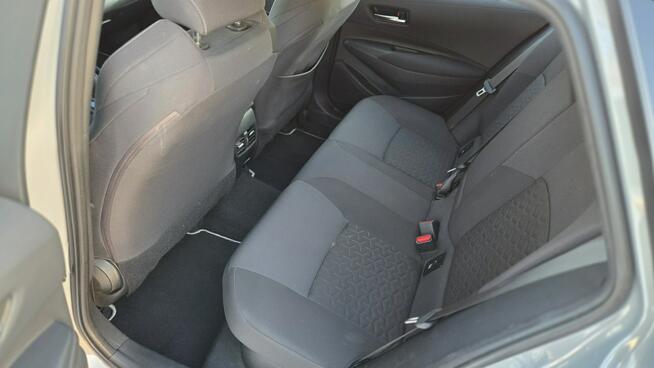 Toyota Corolla 1.8 HSD F-Vat 23% Ast. Parkowani Distronic Podgrzewane Fotele Super!