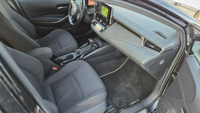 Toyota Corolla 1.8 HSD F-Vat 23% Ast. Parkowani Distronic Podgrzewane Fotele Super!
