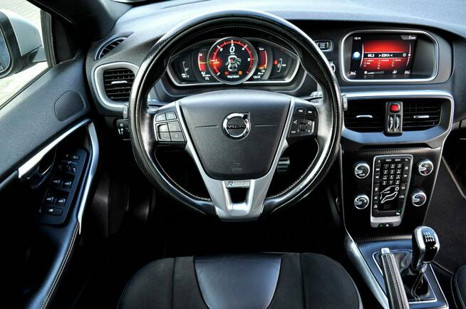 Volvo V40 LiFt Full Led R-Design Digital Alcantara Navi City Full Opcja