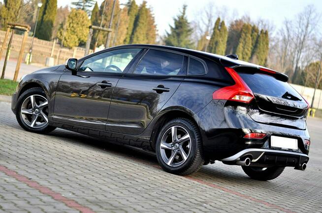 Volvo V40 LiFt Full Led R-Design Digital Alcantara Navi City Full Opcja