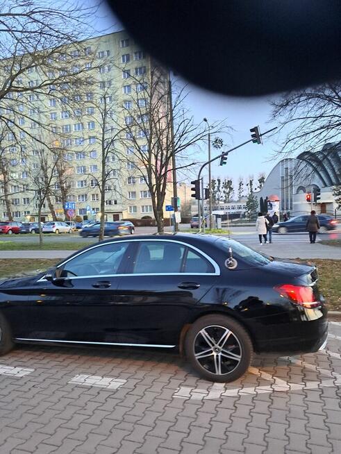 Sprzedam mercedesa c klasa 1,5 benzyna model 2020 salon Pols