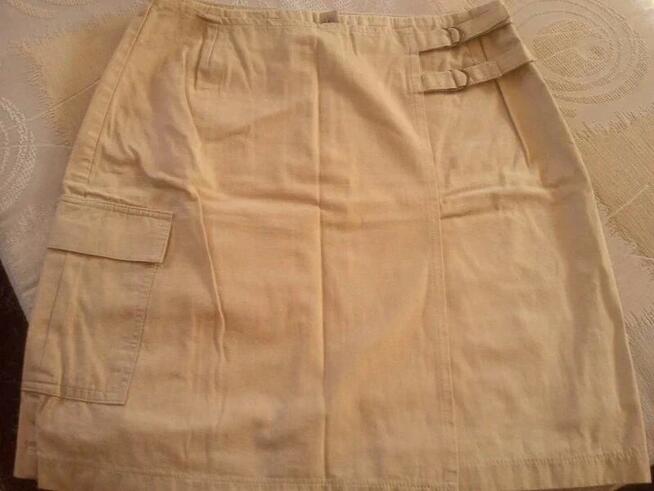 Spódnica beż spódniczka mini S nakładana z klamerkami