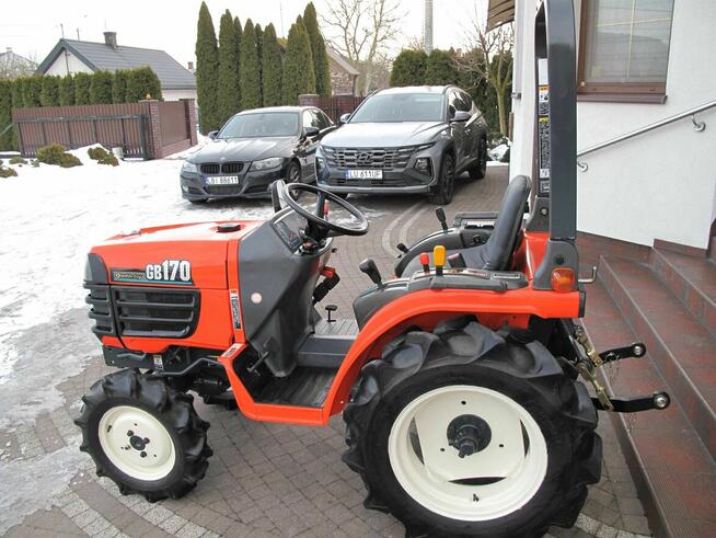 Mini Traktorek Kubota GB170 4X4 17KM Wspomaganie Mały