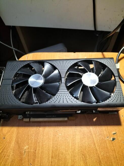 Sprzedam kartę graficzną sapphire rtx 580