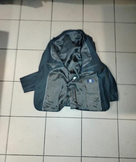 Garnitur męski firmy Malibu Polecam