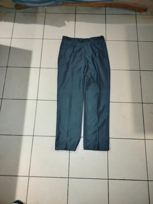 Garnitur męski firmy Malibu Polecam