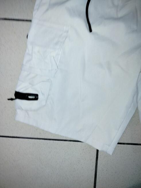 Nowe Spodenki męskie bojówki rozmiar XL + gratis Polecam