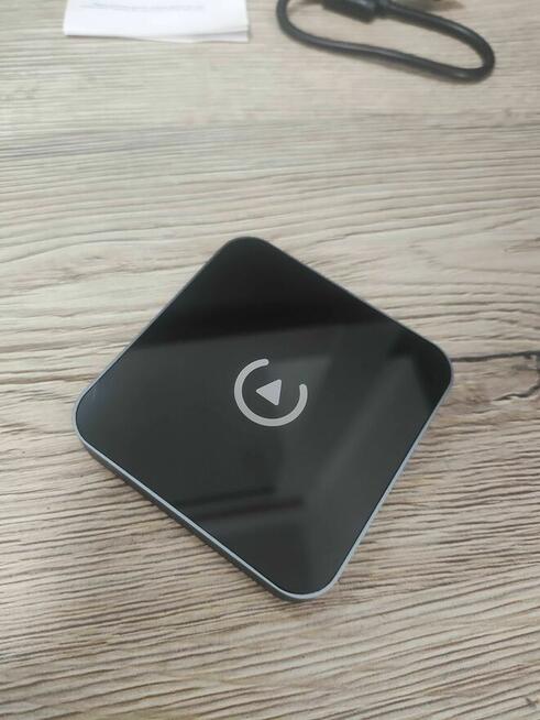 Bezprzewodowy adapter samochodowy Carplay do auta samochodu