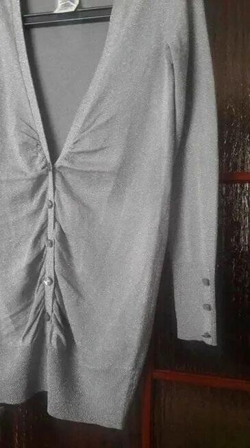 Drapowany sweterek na guziki George srebrny 38 /40