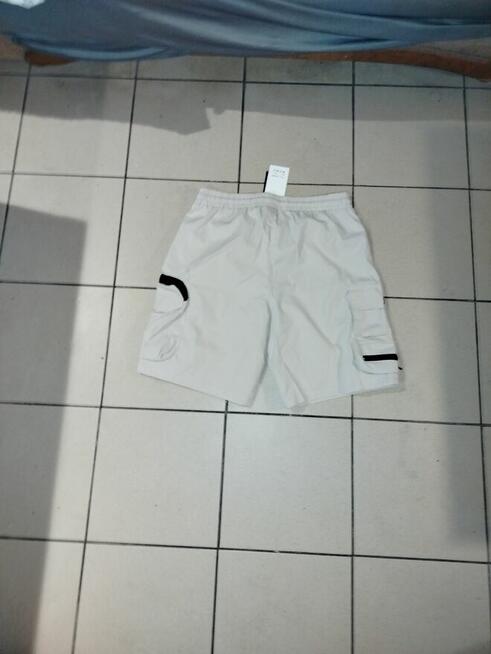 Nowe Spodenki męskie bojówki rozmiar XL + gratis Polecam