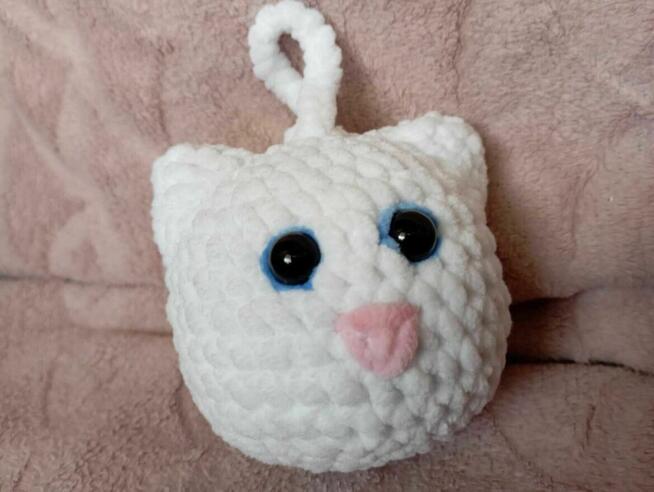 Zawieszka pluszowa kot amigurumi