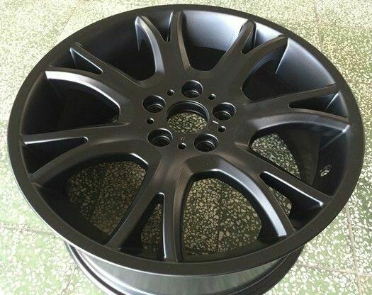 Regeneracja i renowacja felg metalowych i aluminiowych.