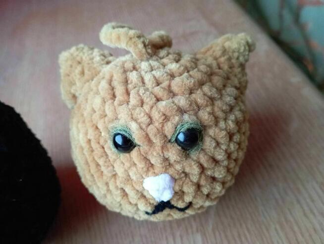 Zawieszka pluszowa kot amigurumi
