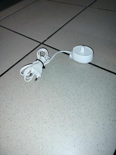 Szczoteczka do zębów BRAUN Oral-B + gratis Polecam