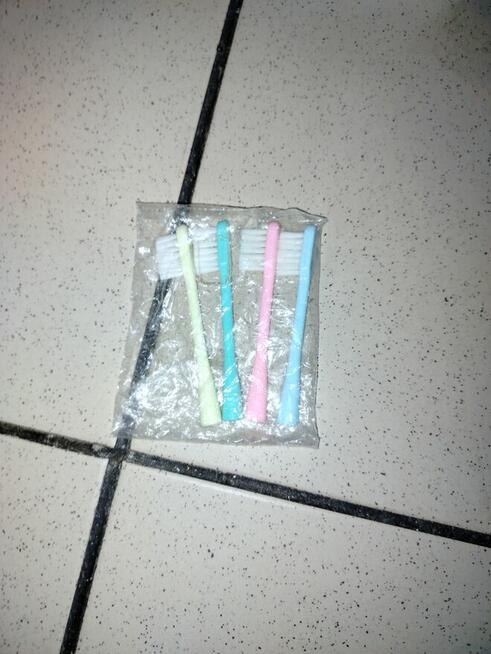 Szczoteczka do zębów BRAUN Oral-B + gratis Polecam