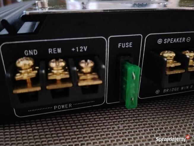 Wzmacniacz samochodowy Voice Kraft.