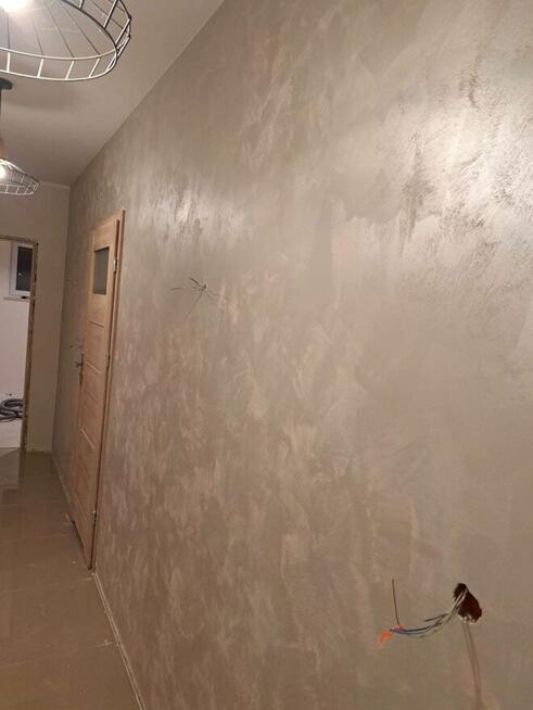 Wykończenia wnętrz , Układanie płytek