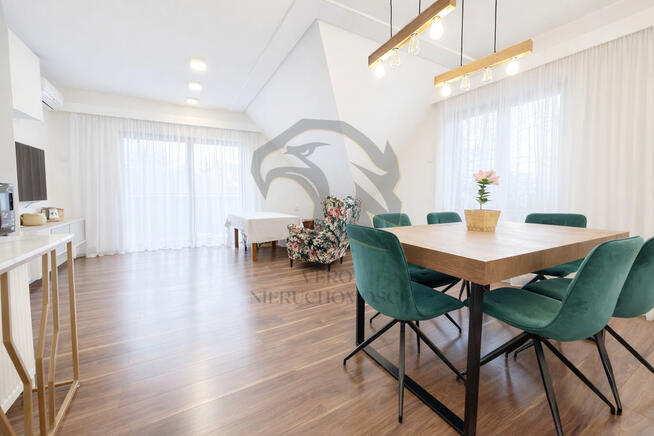 Ostrzeżenie: Cisza w tym domu uzależnia.