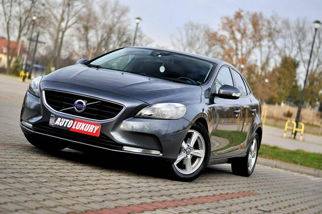 Volvo V40 1,6 HDi 115Km Ledy Digital Navi City Kamera Klimatronik