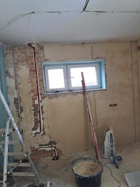 Wykończenia wnętrz , Układanie płytek
