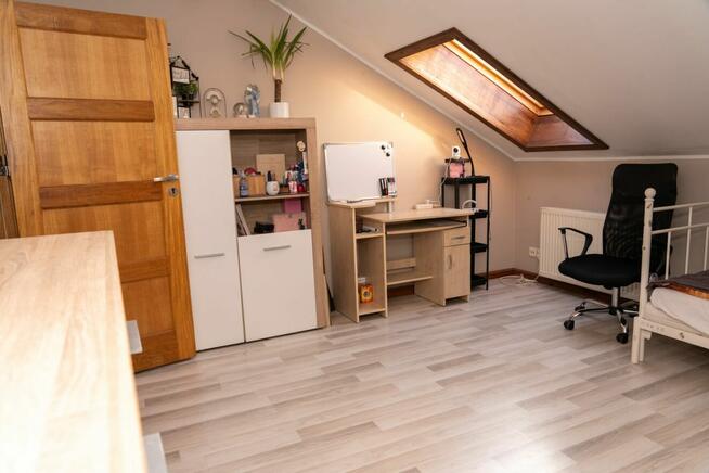 Dom wolnostojący 205m2 z ogrodem