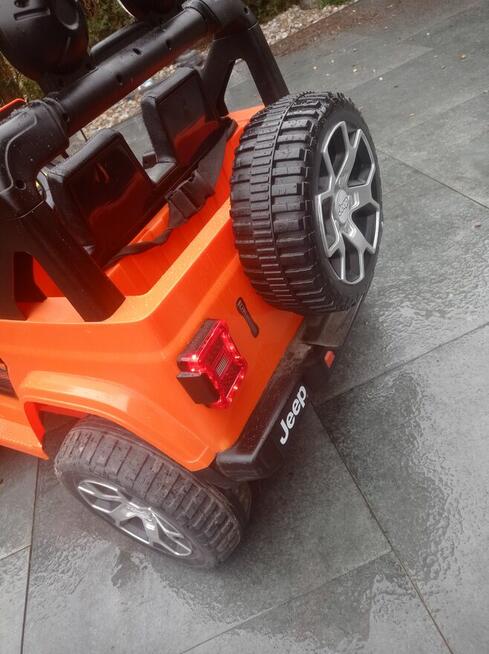 Jeep Wrangler Rubicon 4x4 na akumulator dla dzieci Pomarańcz