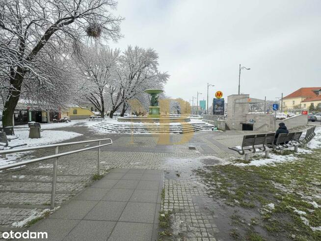 mieszkanie obok Pl. Bankowego przy wyjściu do METRO RATUSZ
