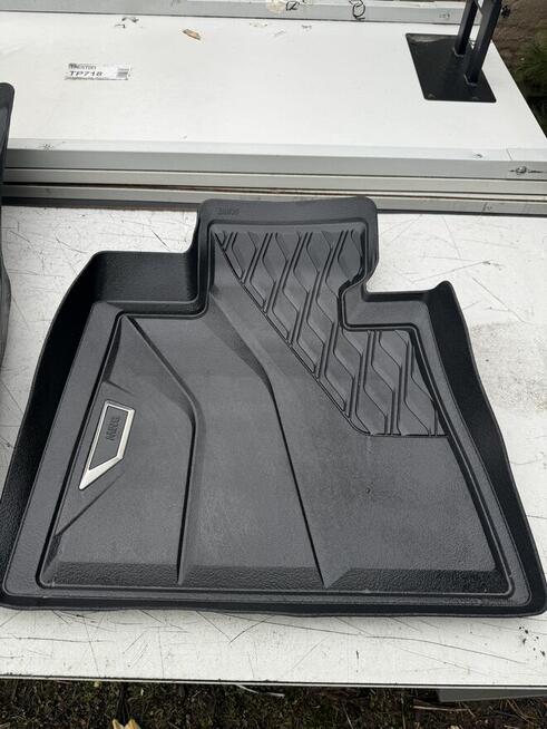 Dywaniki gumowe oryginalne BMW X6