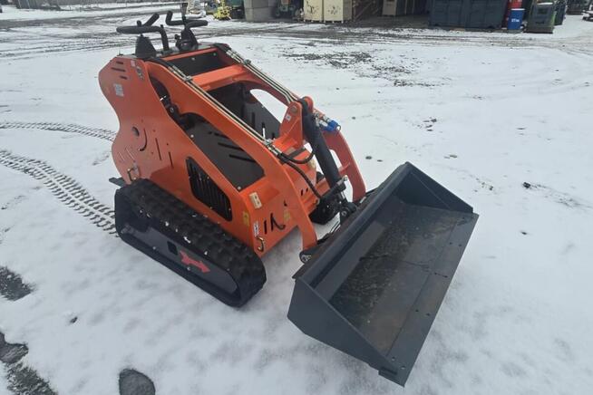 Mini ładowarka gąsienicowa MACHPRO MP-S50PRO