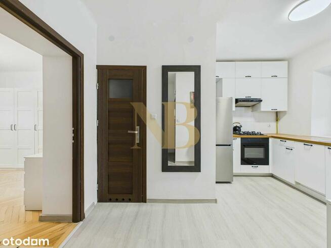 mieszkanie obok Pl. Bankowego przy wyjściu do METRO RATUSZ