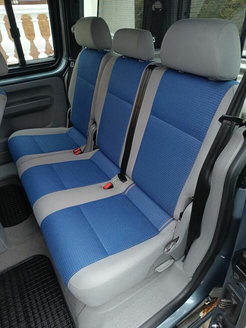 Czyszczenie tapicerki, polerowanie lamp