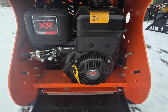 Mini ładowarka gąsienicowa MACHPRO MP-S50PRO