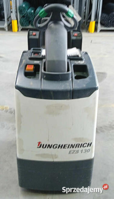 Ciągnik akumulatorowy Jungheinrich EZS 130 2014